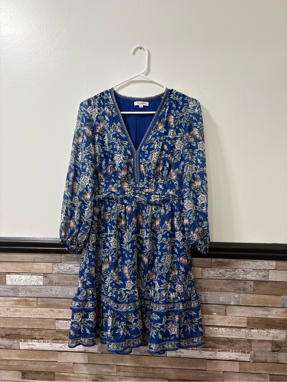 Max Studio Blue Floral V-Neck Long Sleeve Dress Size XS